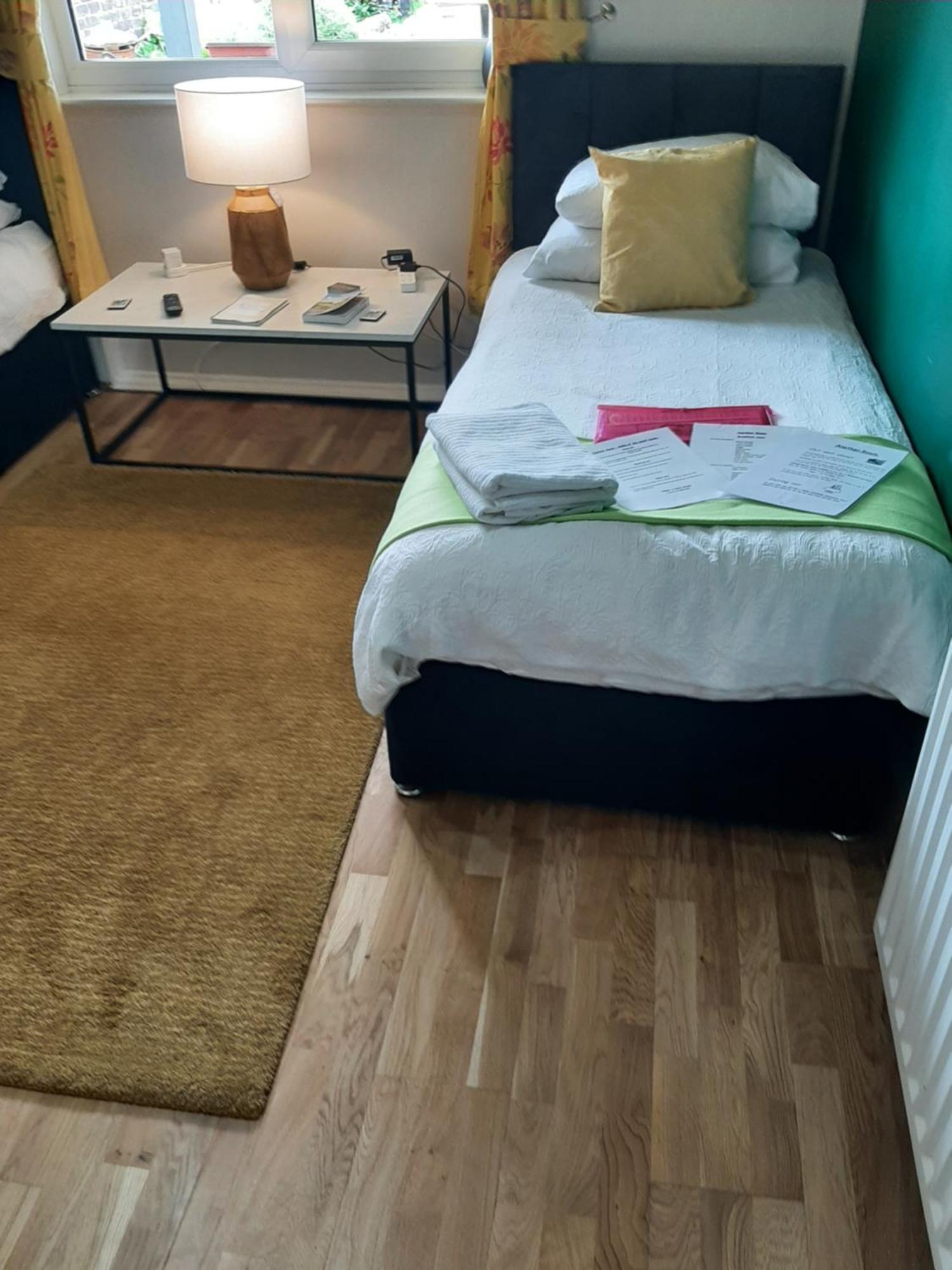 Another Room Edimburgo Esterno foto